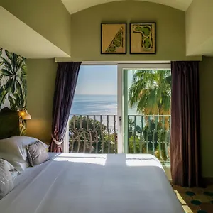 Carlotta Hotel