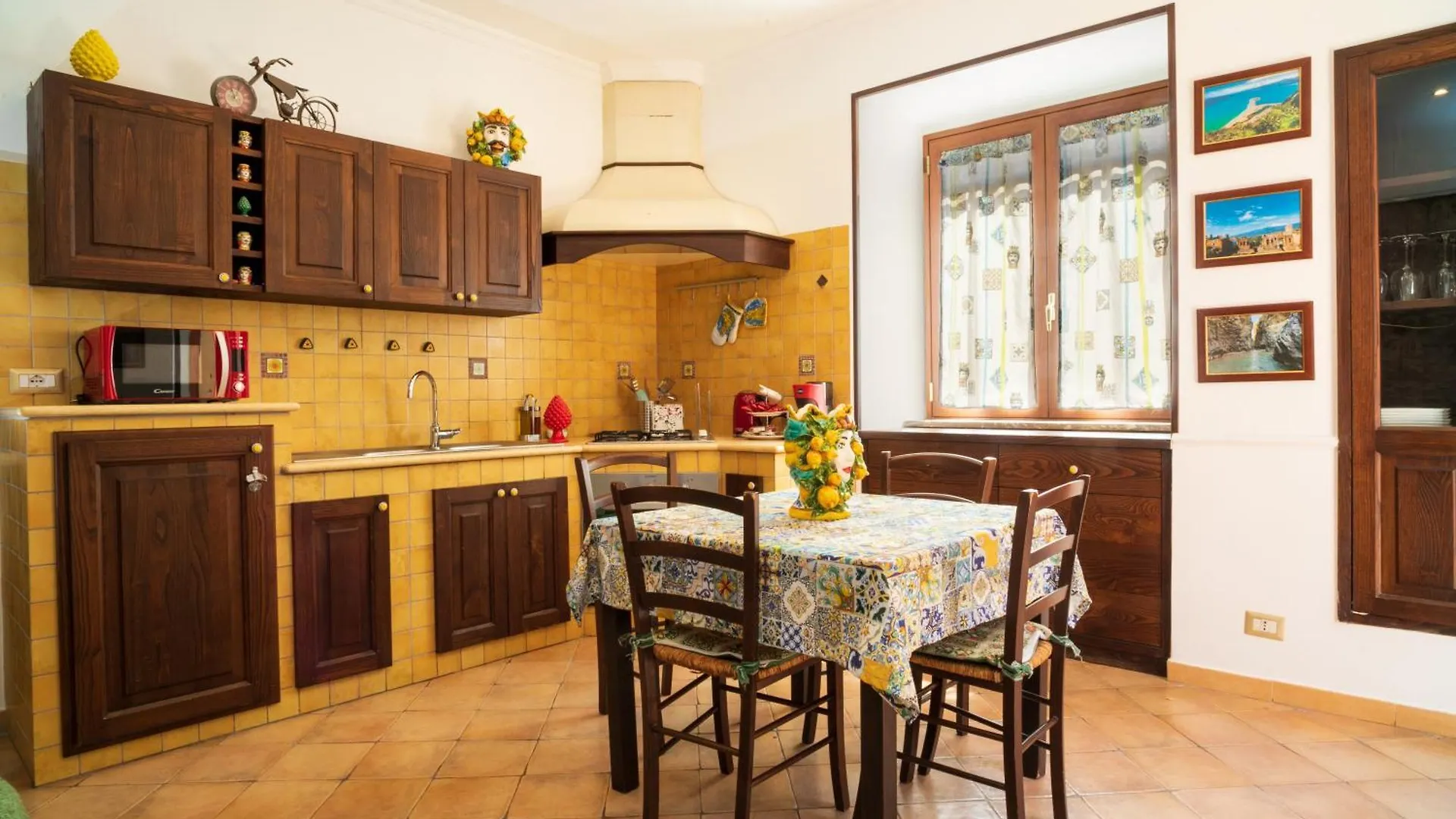 Casa Carly Taormina Villa Italy